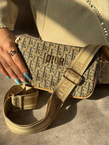 کیف دیانا پاسپورتی دیور کنفی Dior