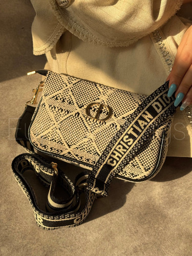کیف پاسپورتی دینا کنفی دیور Dior